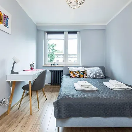 Serene Apartment In The City Center - By Upstairs Kraków Zewnętrze zdjęcie