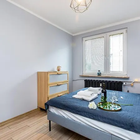 Serene Apartment In The City Center - By Upstairs Kraków Zewnętrze zdjęcie