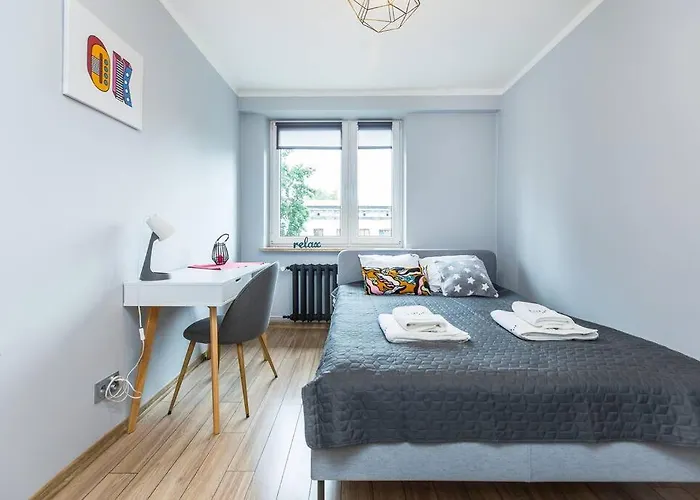 Serene Apartment In The City Center - By Upstairs