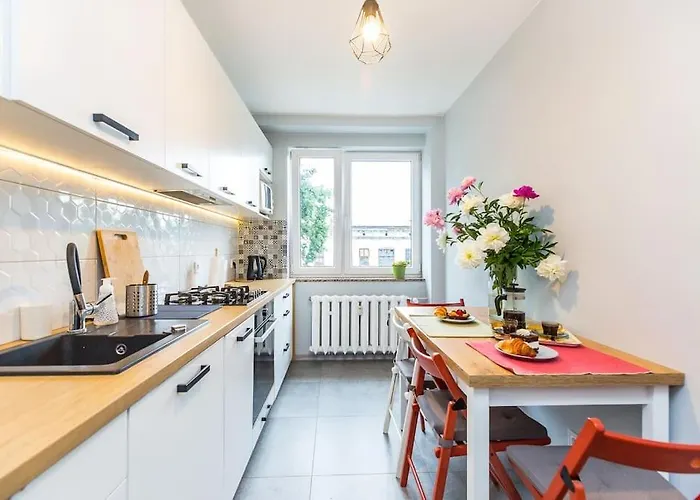 Serene Apartment In The City Center - By Upstairs