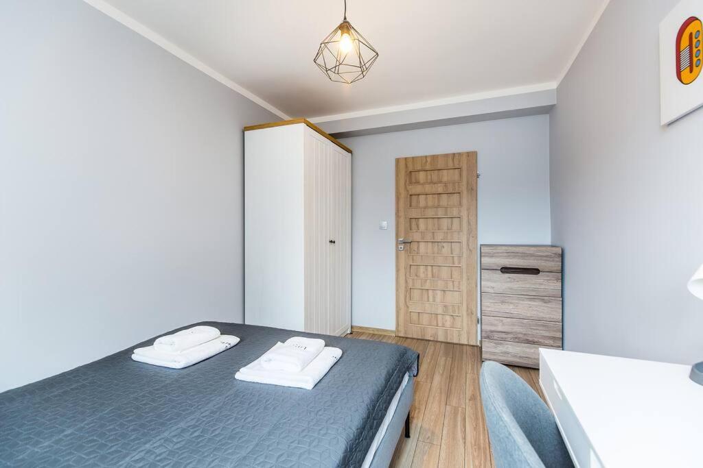 Serene In The Center - By Upstairs Apartament *